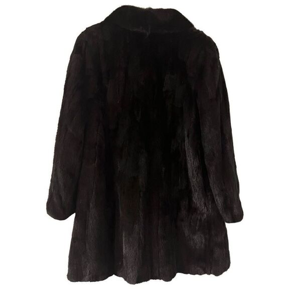 Mink Fur Coat    - Picture 4 of 9